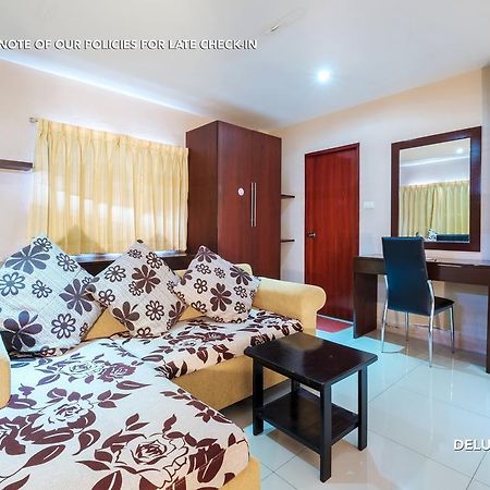 Zen Rooms Lk Metro Pattaya Bagian luar foto