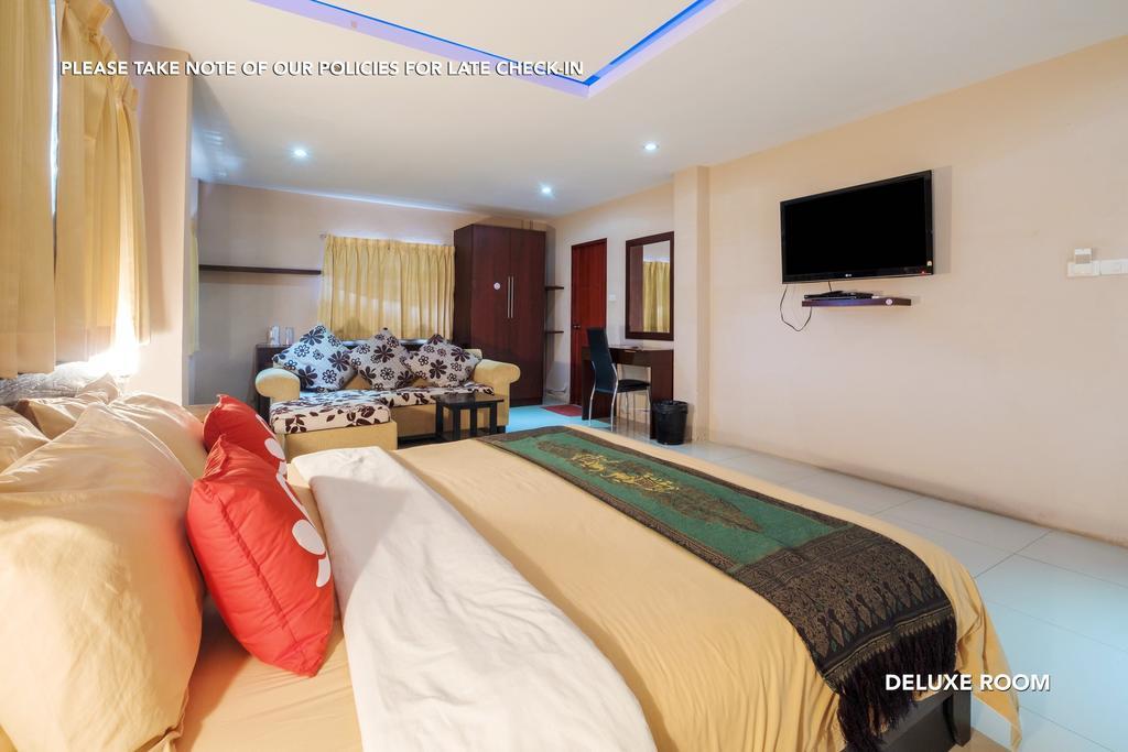 Zen Rooms Lk Metro Pattaya Bagian luar foto