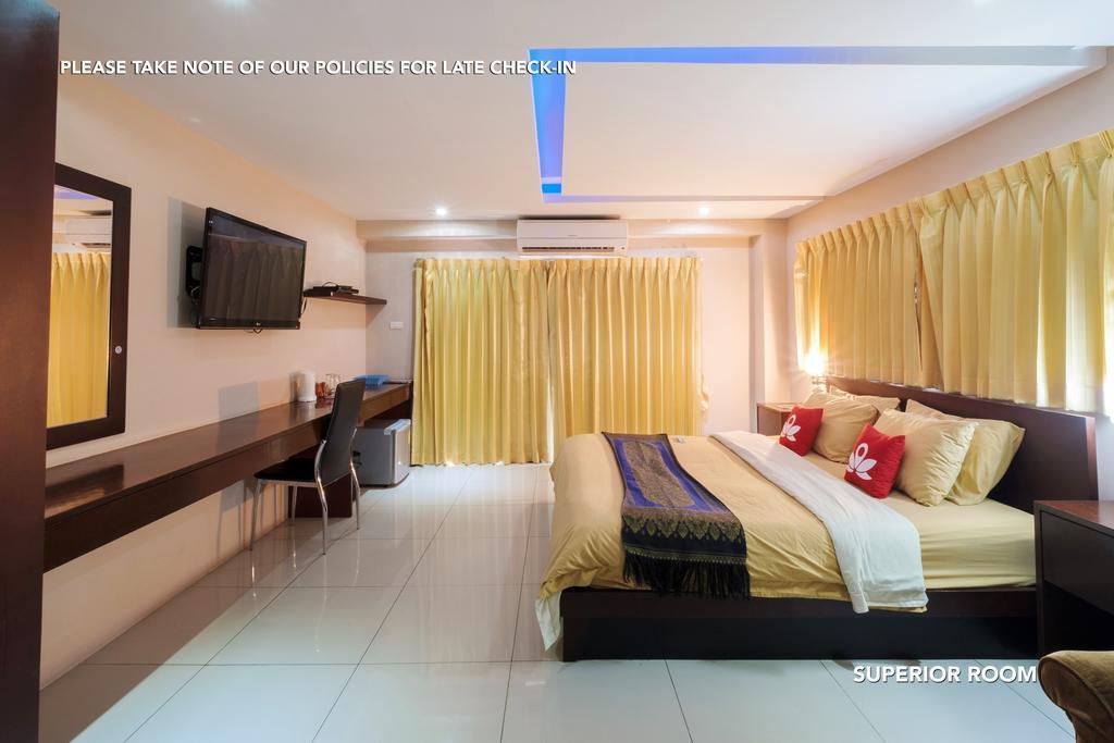 Zen Rooms Lk Metro Pattaya Bagian luar foto