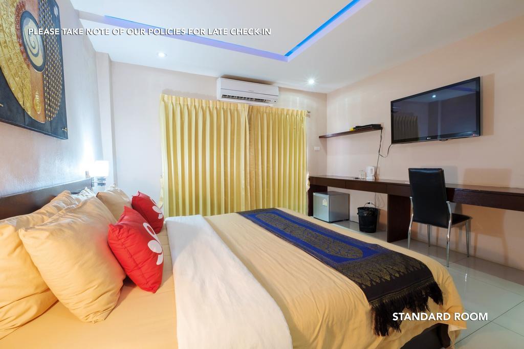 Zen Rooms Lk Metro Pattaya Bagian luar foto