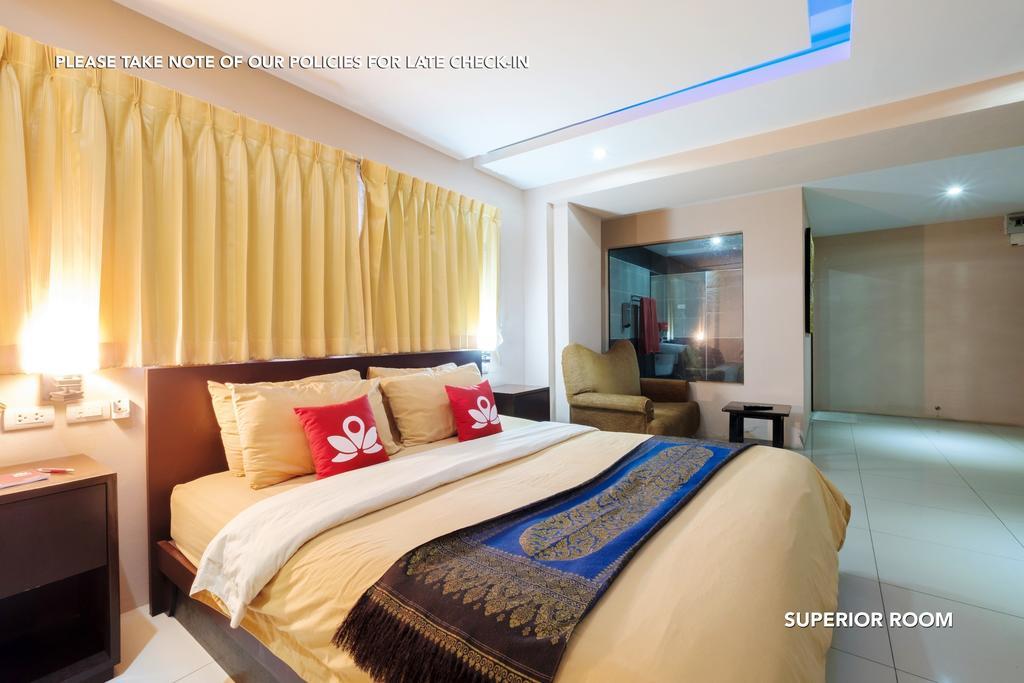 Zen Rooms Lk Metro Pattaya Bagian luar foto